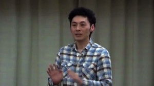 2015y12m17d_162106176