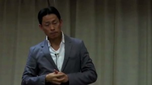 2015y12m17d_162340161