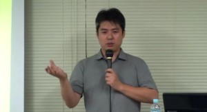 2015y12m17d_190454244