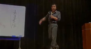 2015y12m17d_021235222